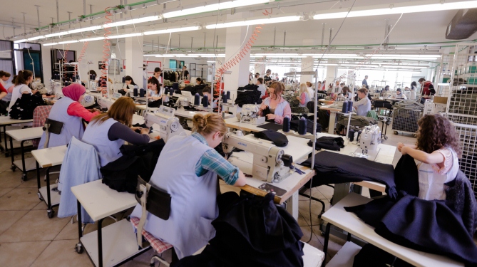 Eurostat: Shqiptaret 200 ore pune ne vit me shume se europianet, por paguhen me pak